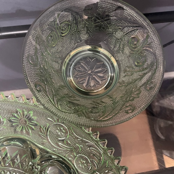 Vintage Green Glass Set - Picture 8 of 9